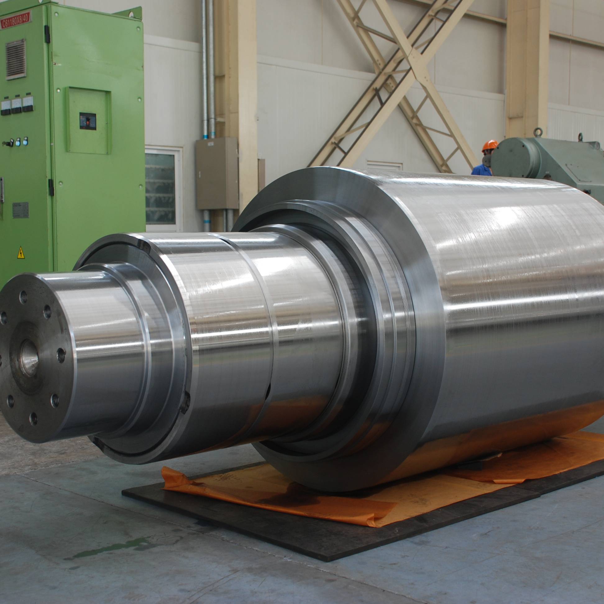 How to distinguish cast iron roll from cast steel roll?